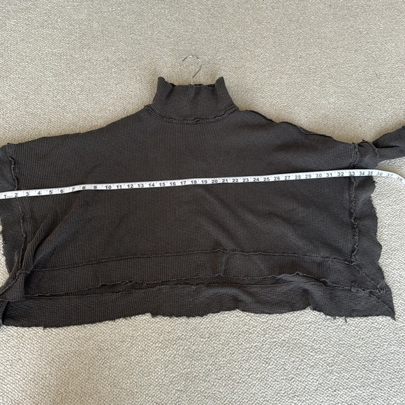 Free People x We The Free Moon Daisy Pullover Size XXS Washed Out Black - Picture 7 of 8